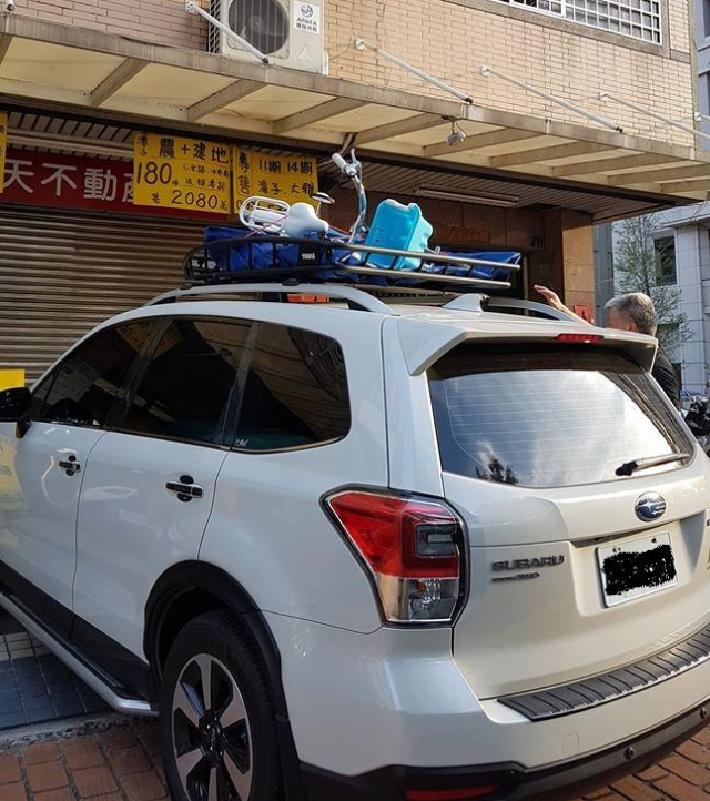 【THULE】Canyon XT 霧黑色車頂行李盤