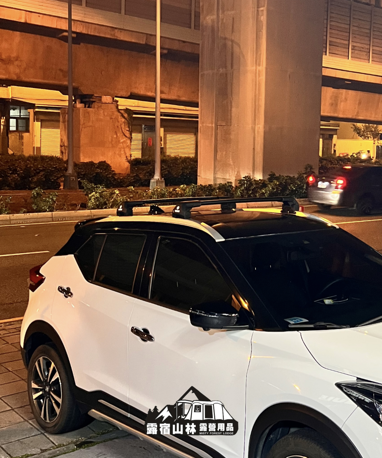 【Nissan】Kicks X THULE WingBar Edge 黑色包覆式橫桿實車安裝