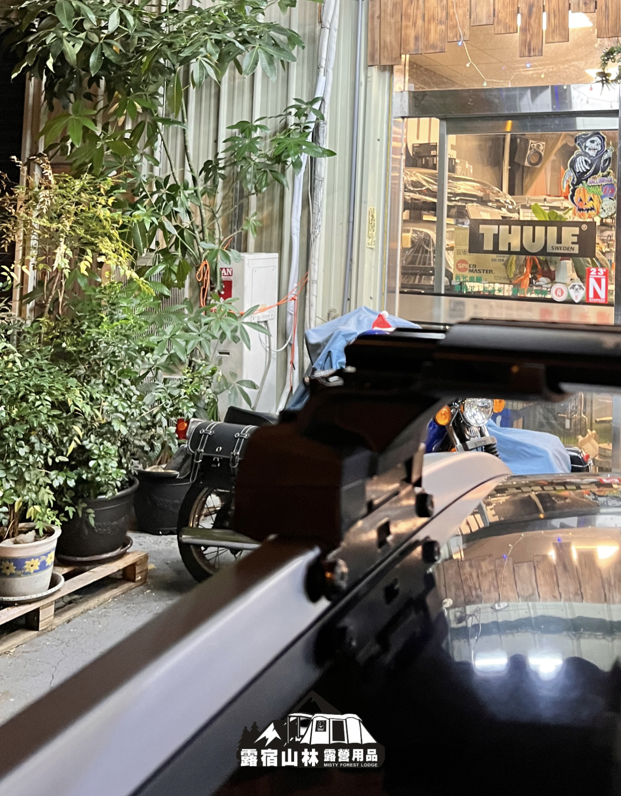 【Nissan】Kicks X THULE WingBar Edge 黑色包覆式橫桿實車安裝